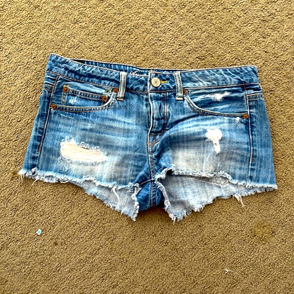 American eagle distressed jean shorts
